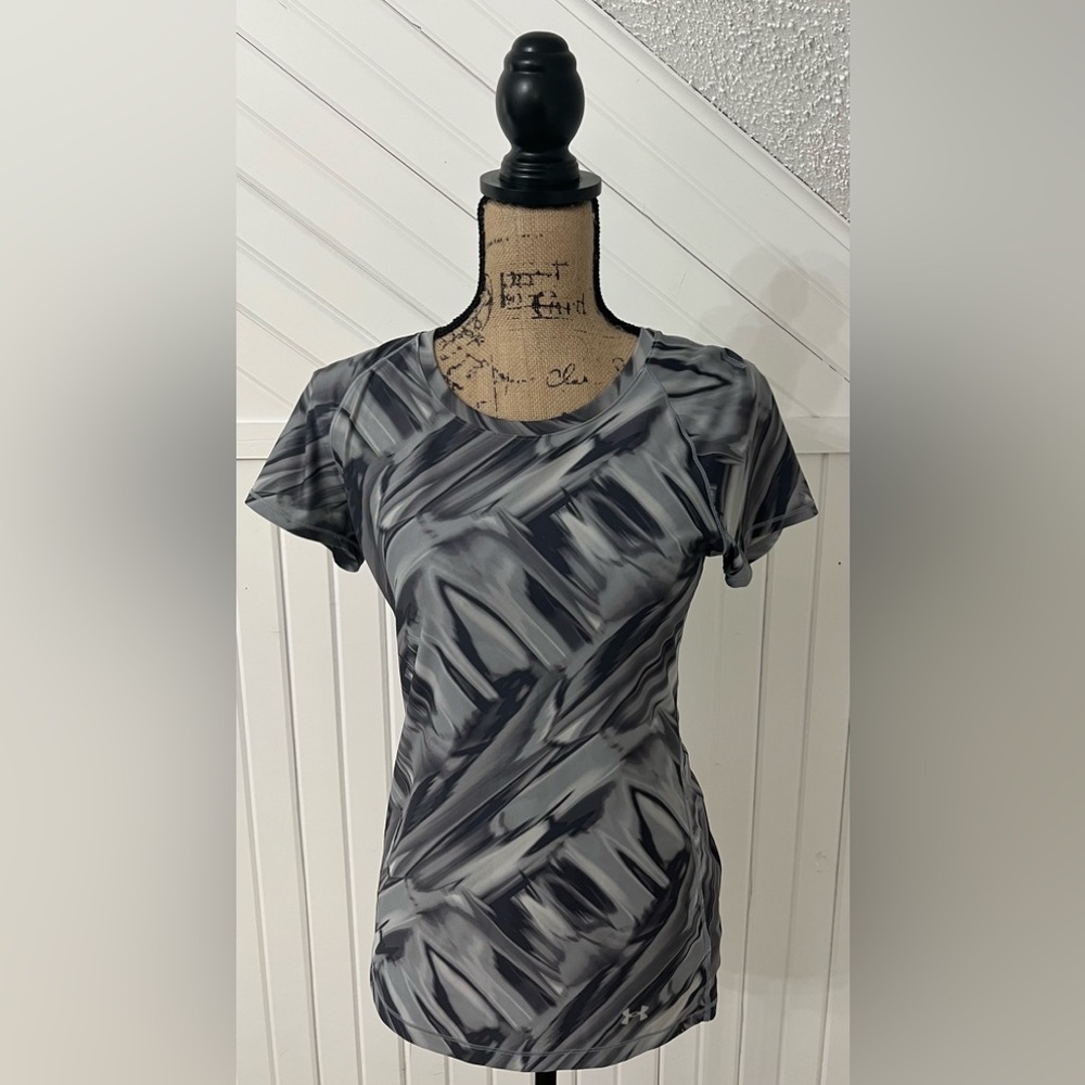 Under Armour Top